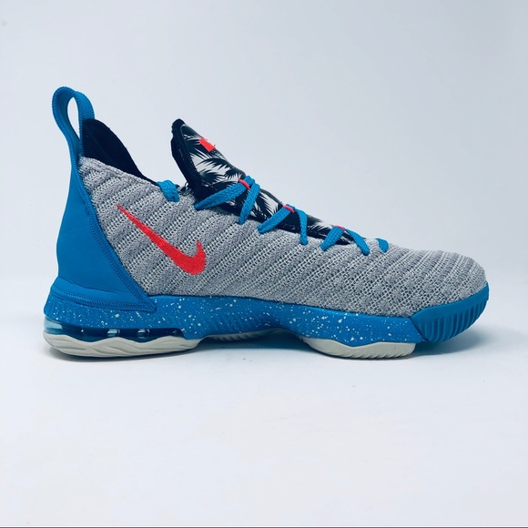 Nike Kids Lebron XVI - Picture 6 of 6